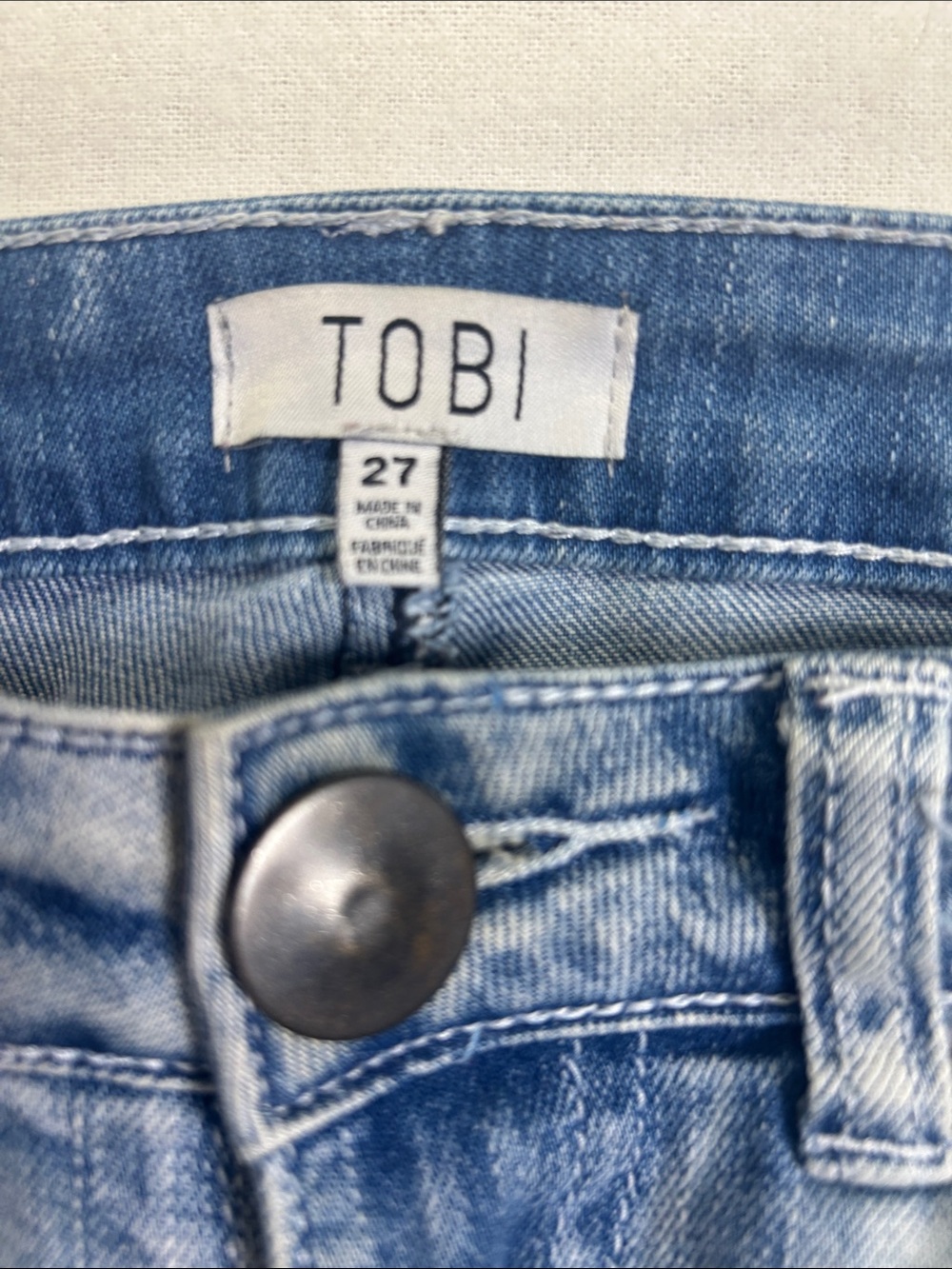 Tobi High Rise Jeans Non Distressed - Picture 2 of 9